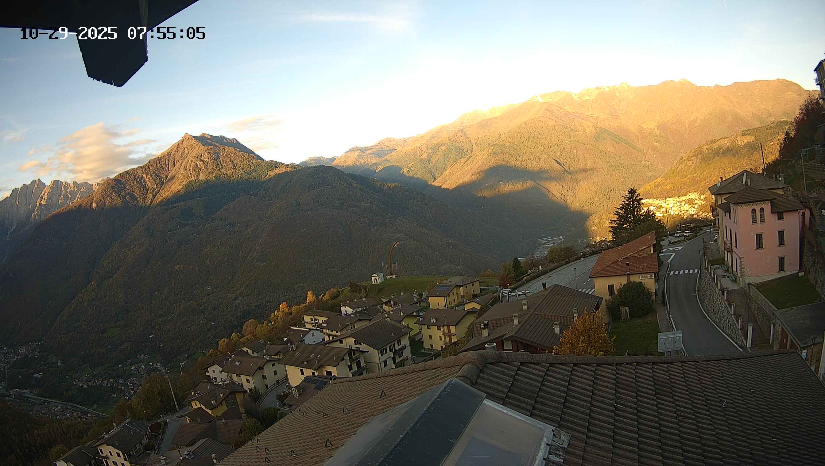 immagine della webcam nei dintorni di Esine: webcam Cevo