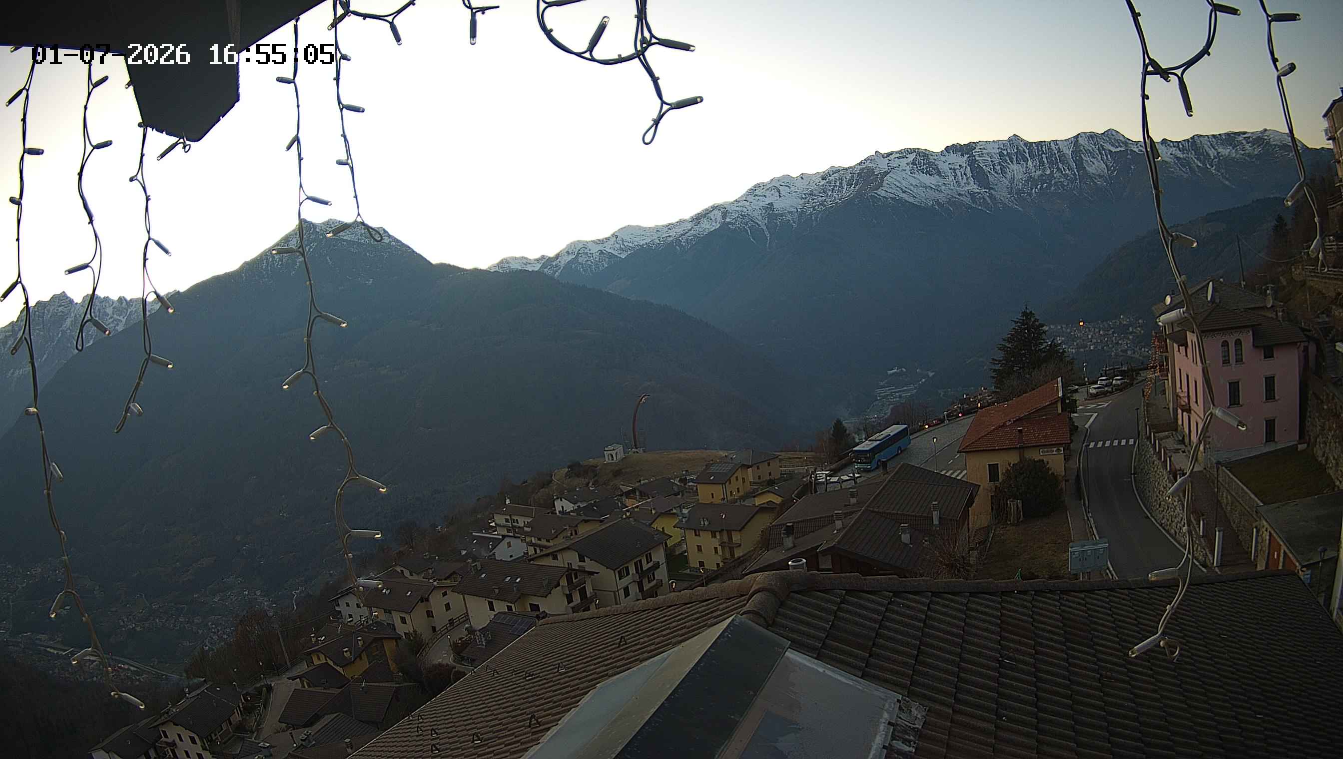 immagine della webcam nei dintorni di Saviore dell'Adamello: webcam Cevo