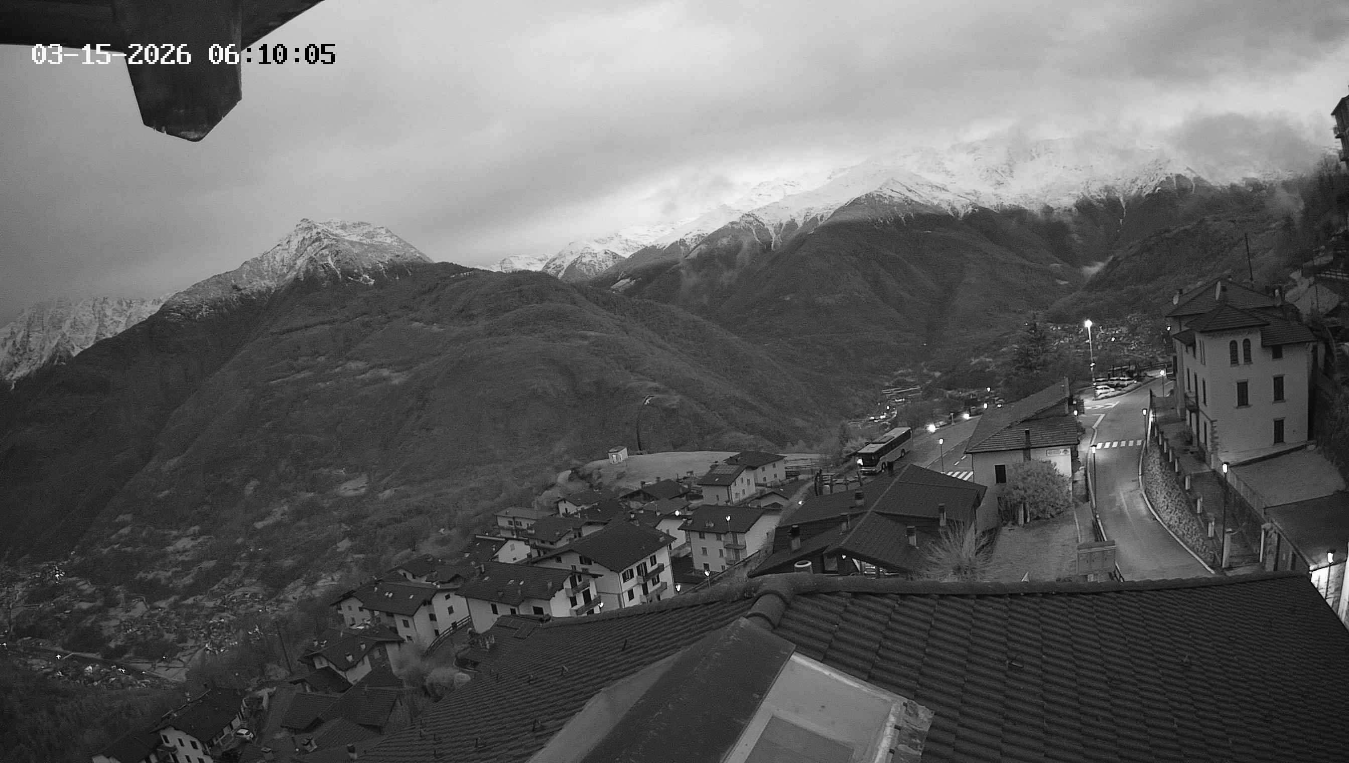 immagine della webcam nei dintorni di Dosso Pasò: webcam Cevo