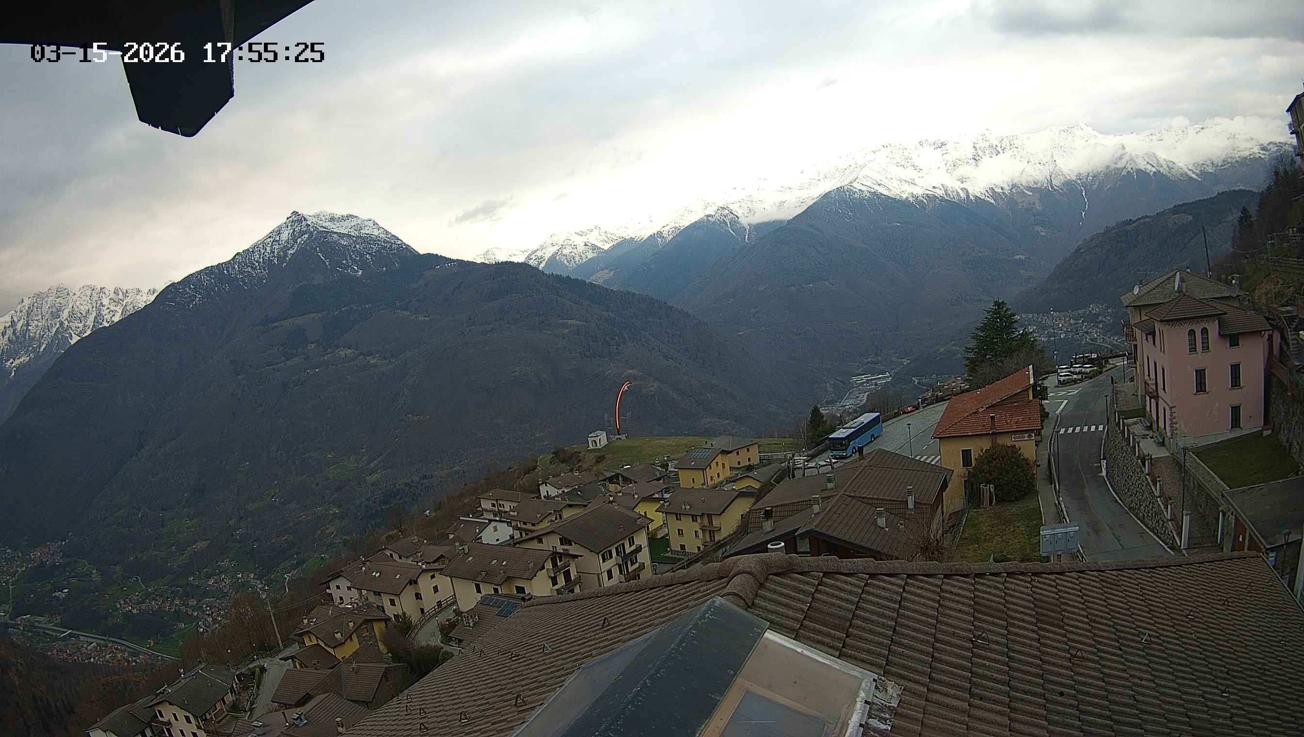 immagine della webcam nei dintorni di Dosso Pasò: webcam Cevo