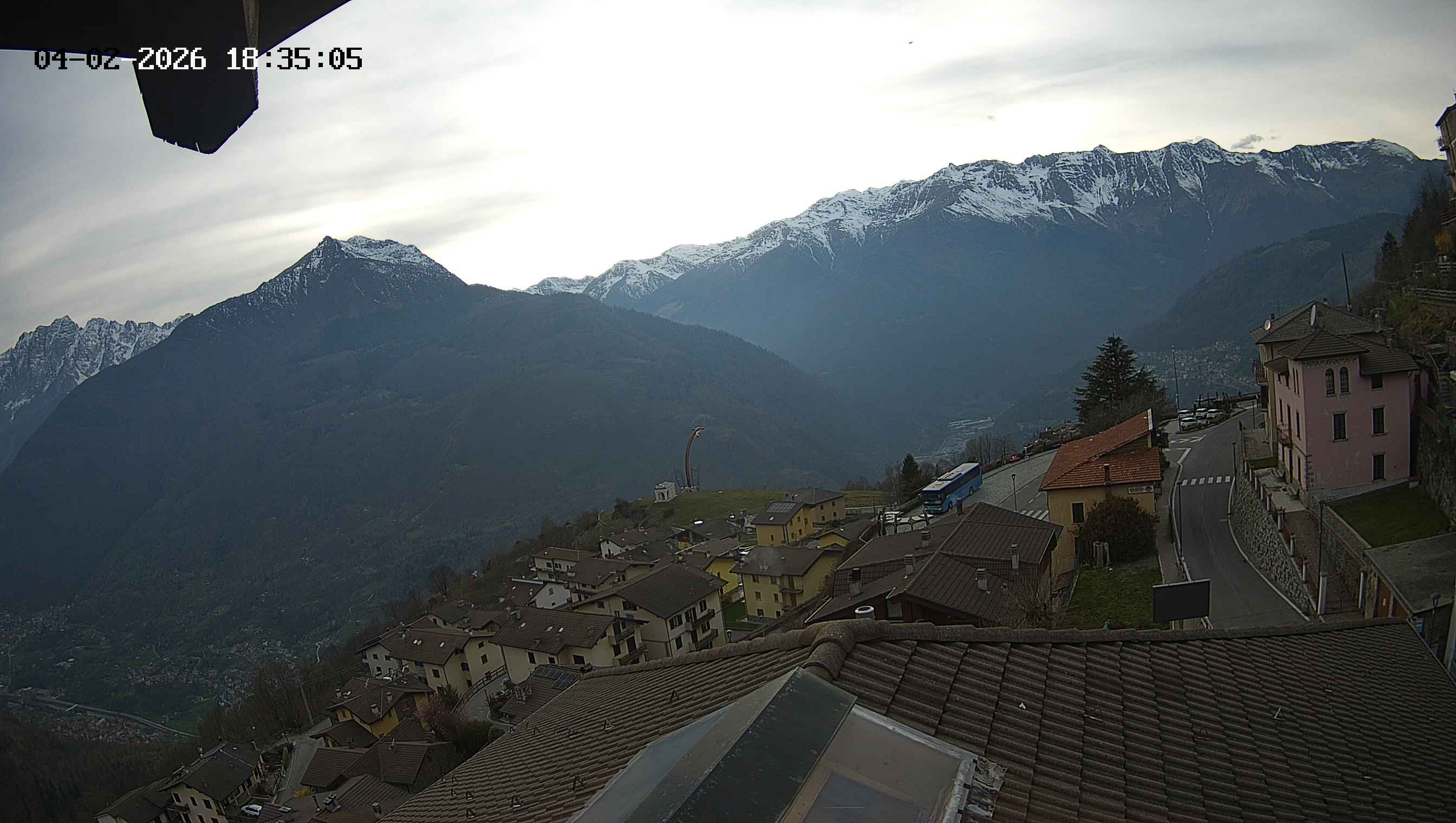 immagine della webcam nei dintorni di Bianzone: webcam Cevo