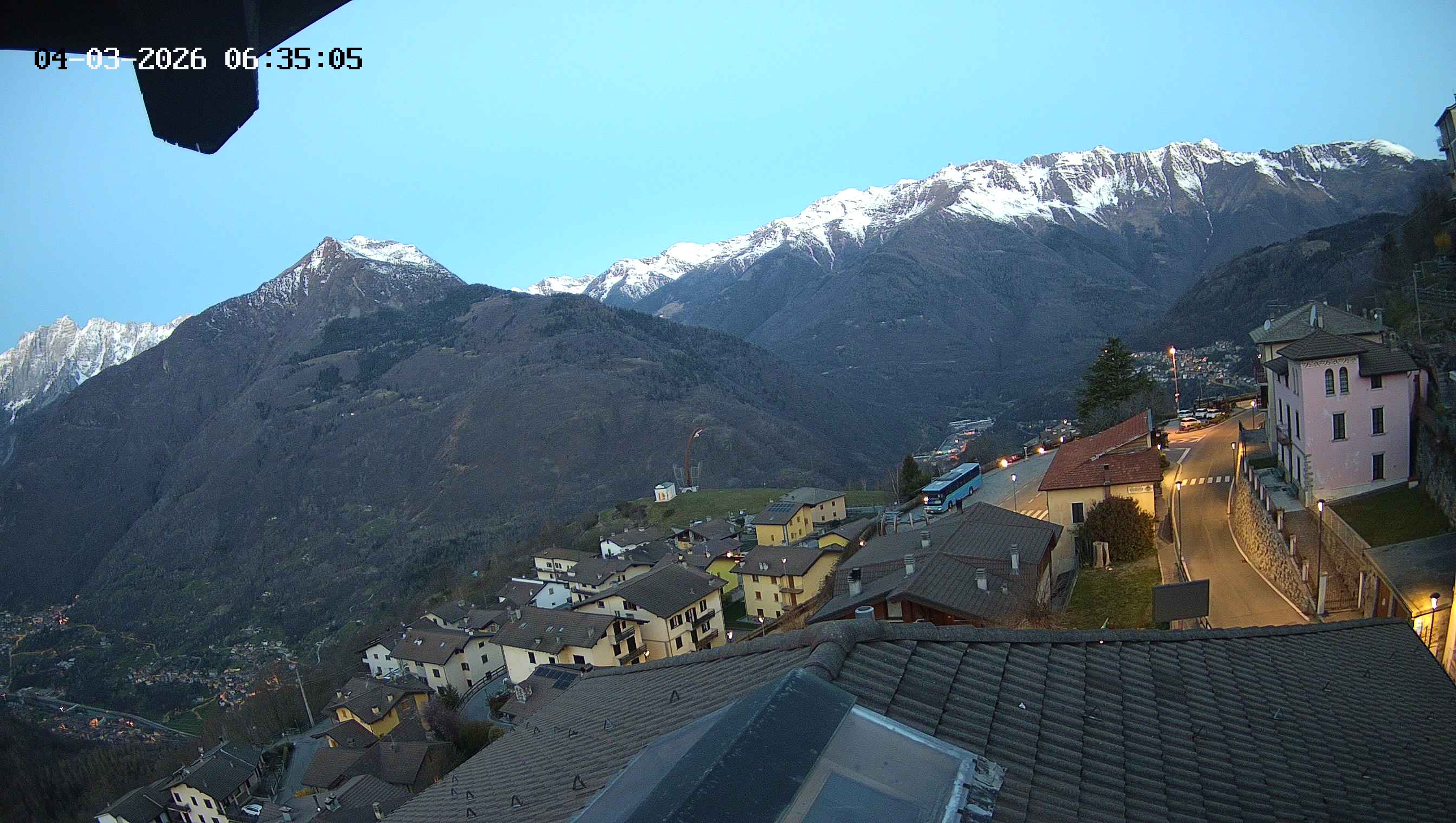 immagine della webcam nei dintorni di Schilpario: webcam Cevo