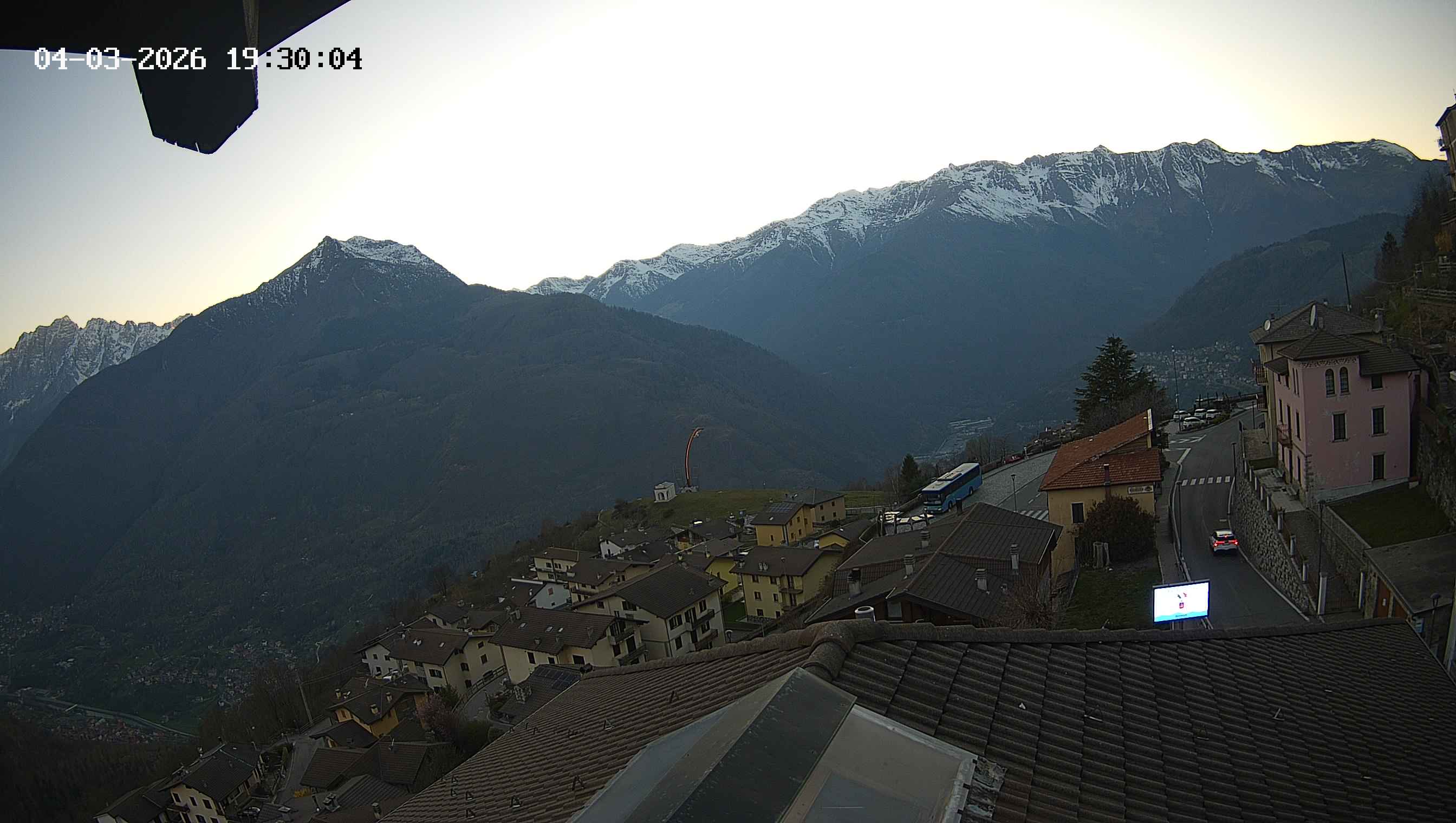 immagine della webcam nei dintorni di Saviore dell'Adamello: webcam Cevo