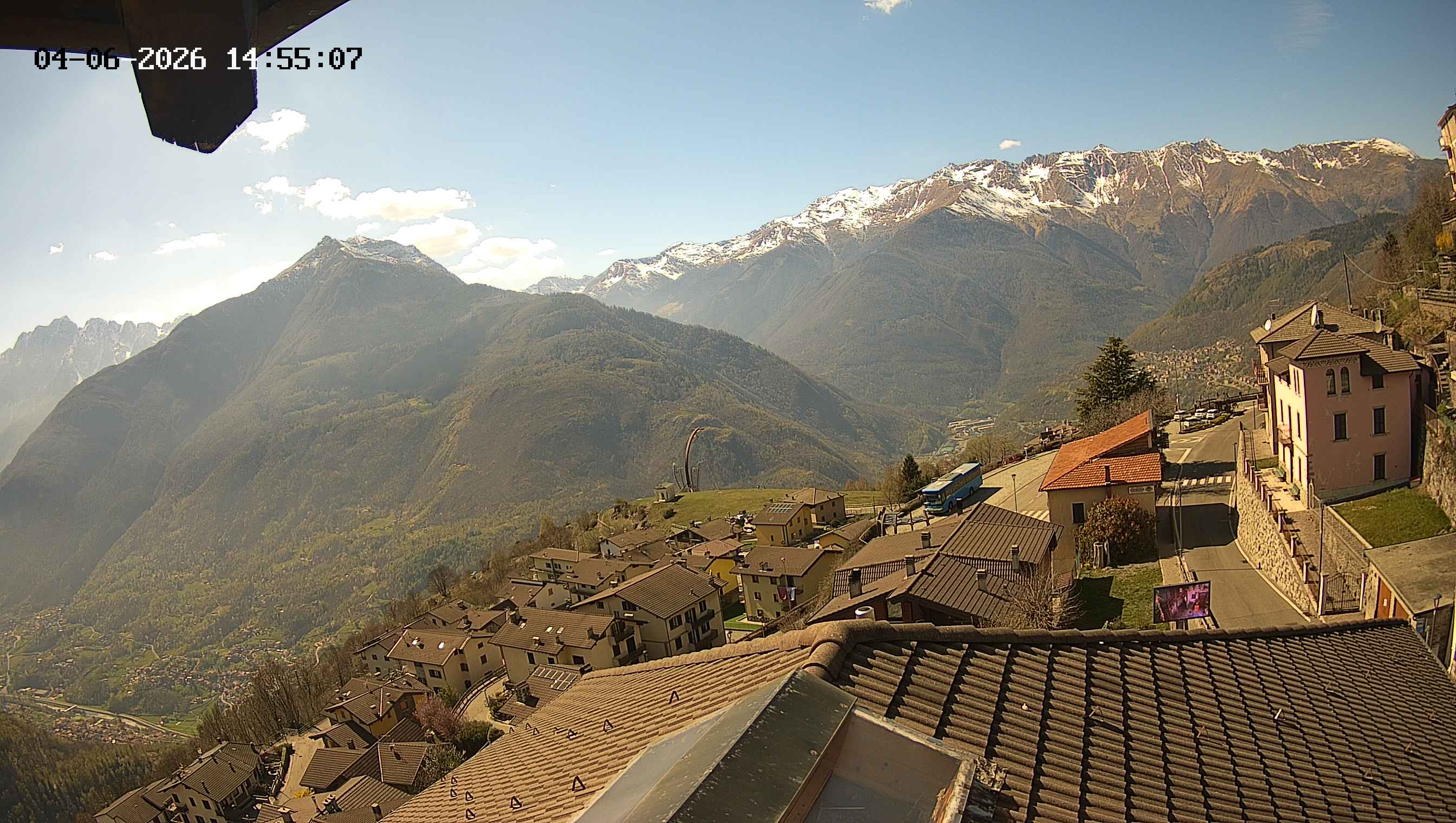 immagine della webcam nei dintorni di Saviore dell'Adamello: webcam Cevo