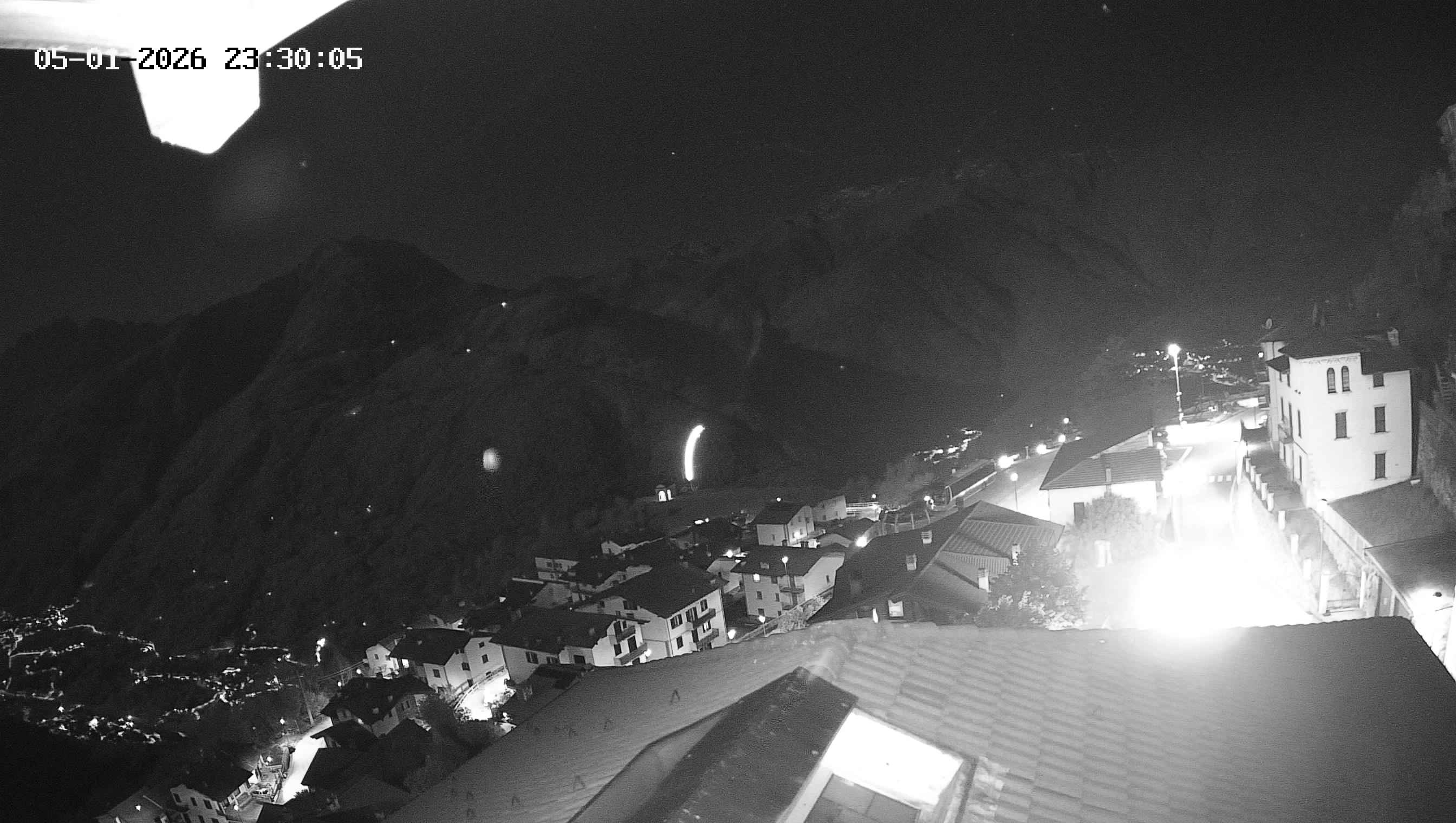 immagine della webcam nei dintorni di Dosso Pasò: webcam Cevo