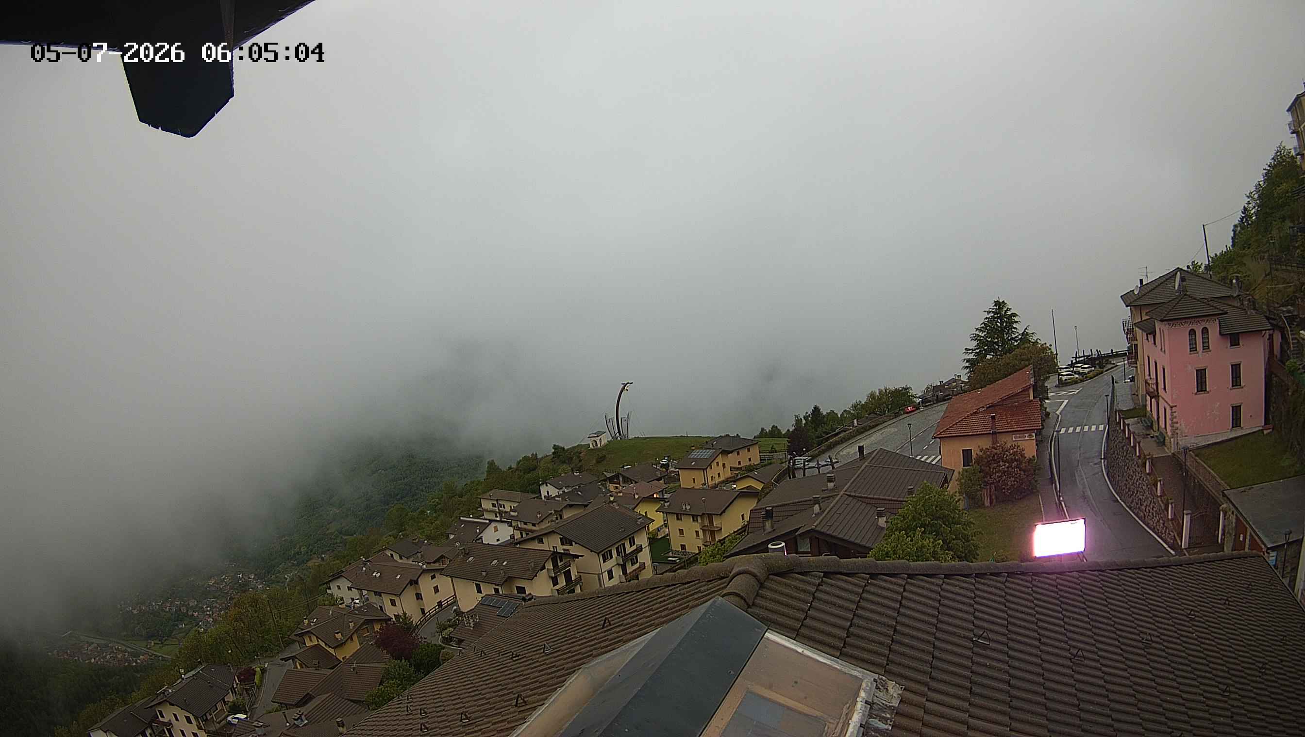 immagine della webcam nei dintorni di Esine: webcam Cevo
