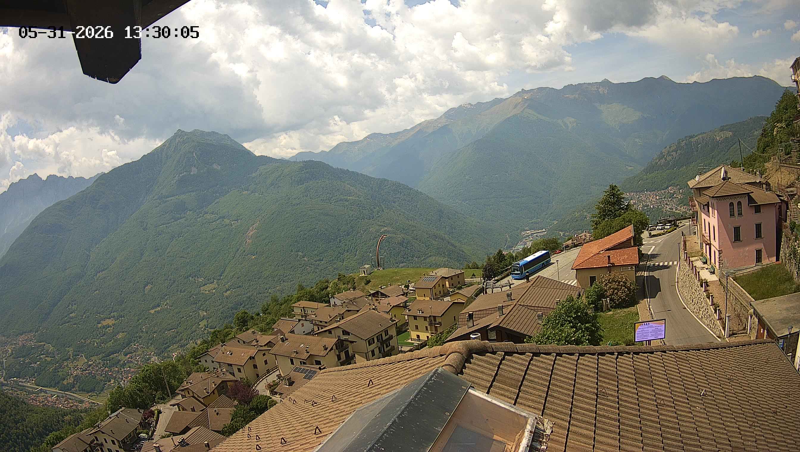 immagine della webcam nei dintorni di Saviore dell'Adamello: webcam Cevo