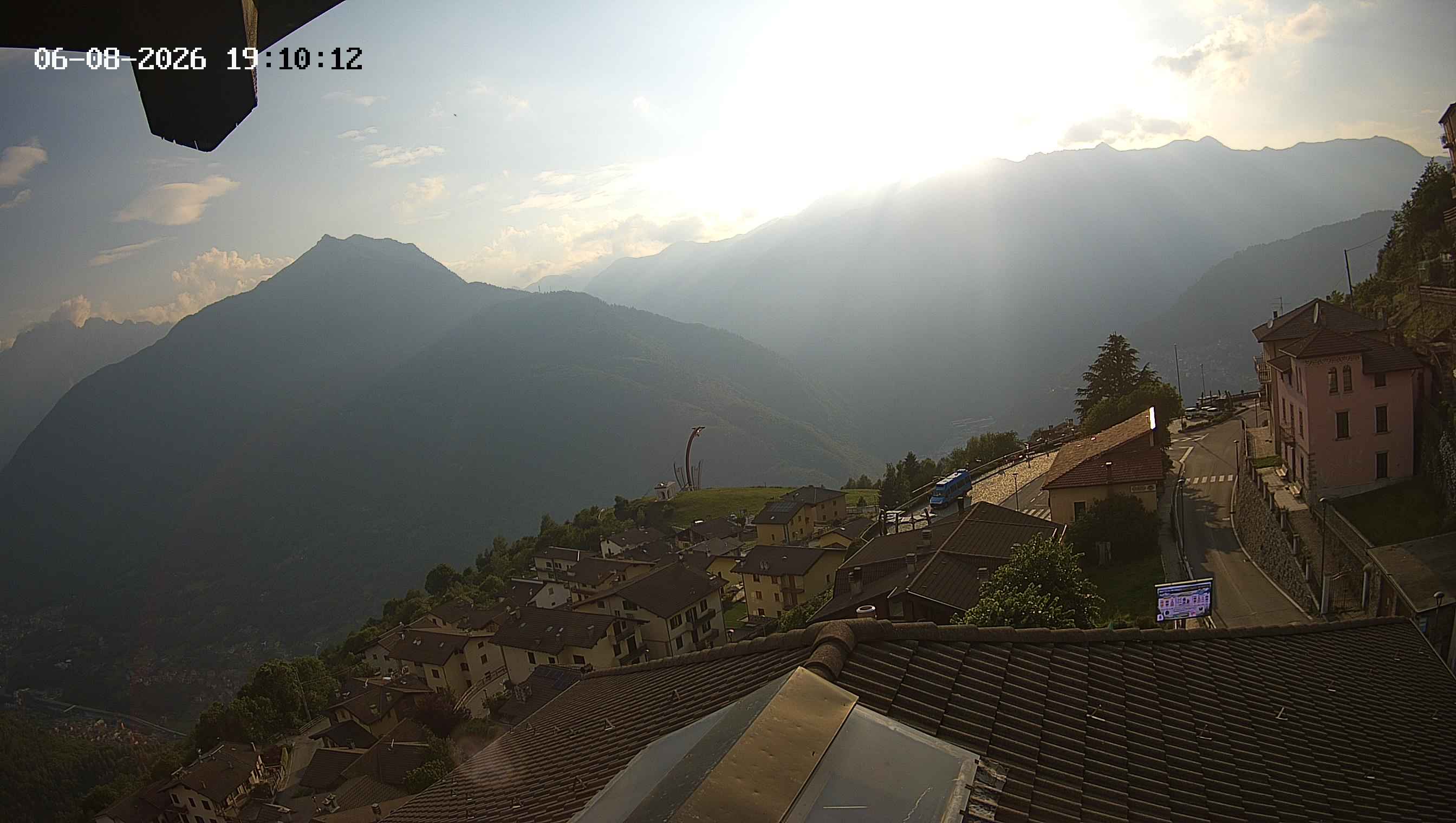 immagine della webcam nei dintorni di Dosso Pasò: webcam Cevo