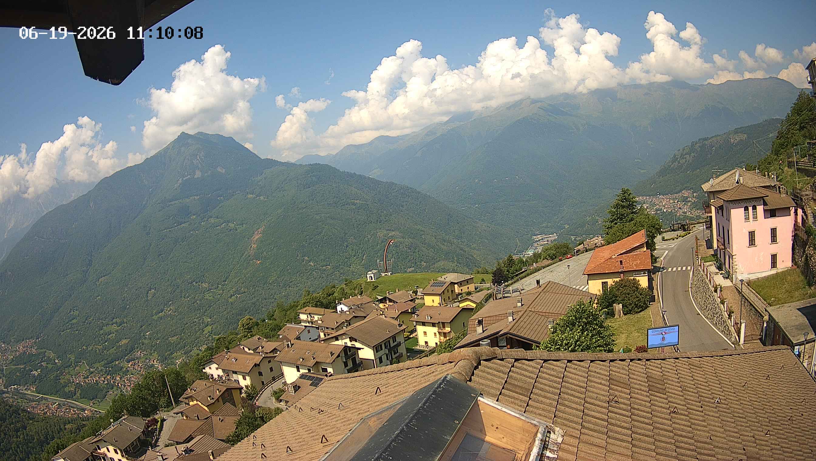 immagine della webcam nei dintorni di Ponte di Legno: webcam Cevo