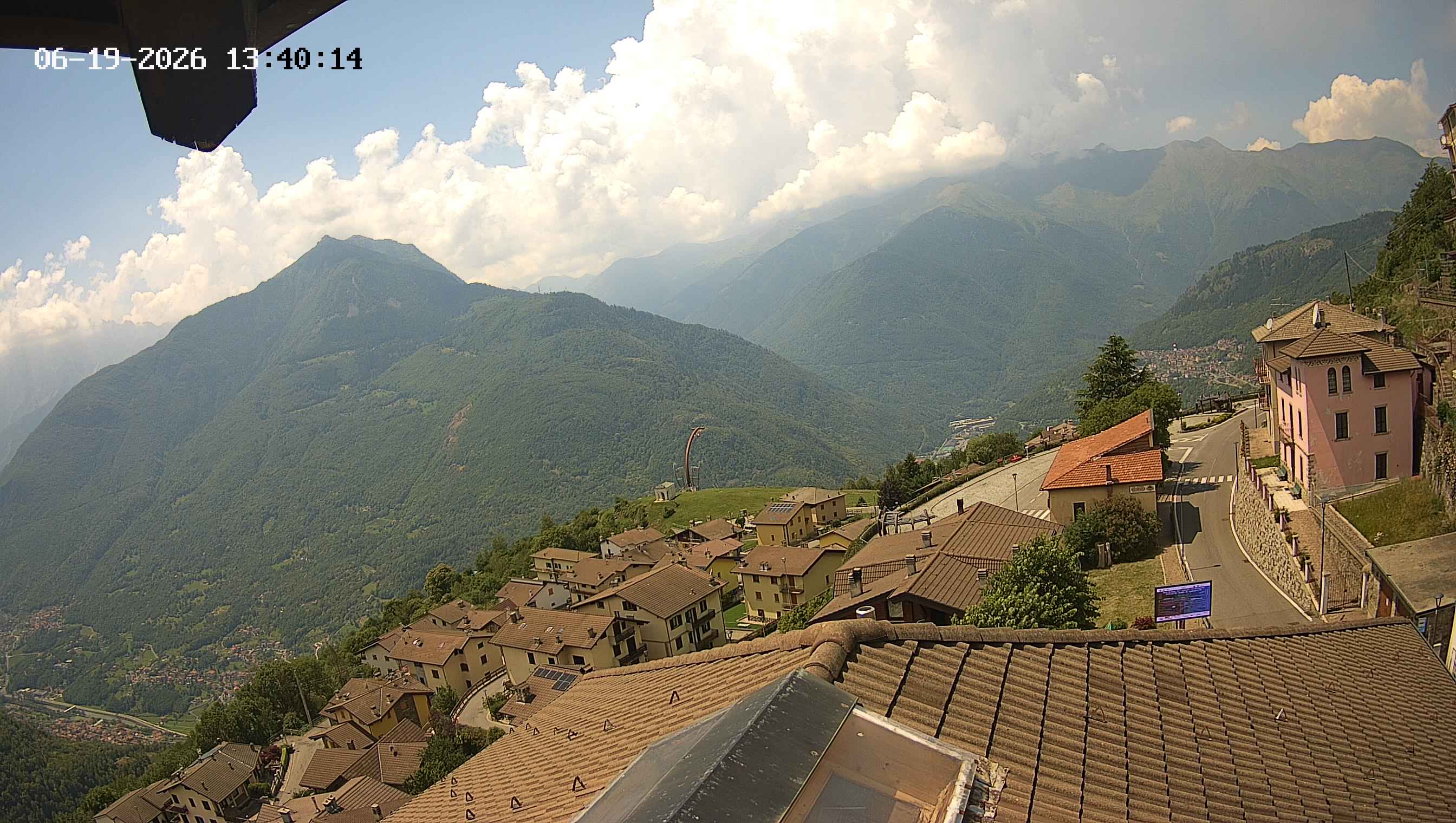 immagine della webcam nei dintorni di Ponte di Legno: webcam Cevo