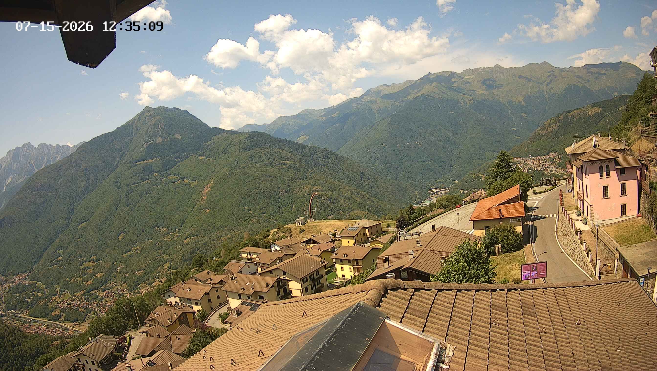 immagine della webcam nei dintorni di Schilpario: webcam Cevo